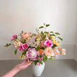Charger l'image dans la galerie, Ensemble bouquet de saison + vase artisanal rond