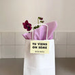Charger l'image dans la galerie, Petite plante fleurie en pot
