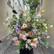 Charger l'image dans la galerie, gerbe deuil champêtre fleuriste écoresponsable livraison deuil paris