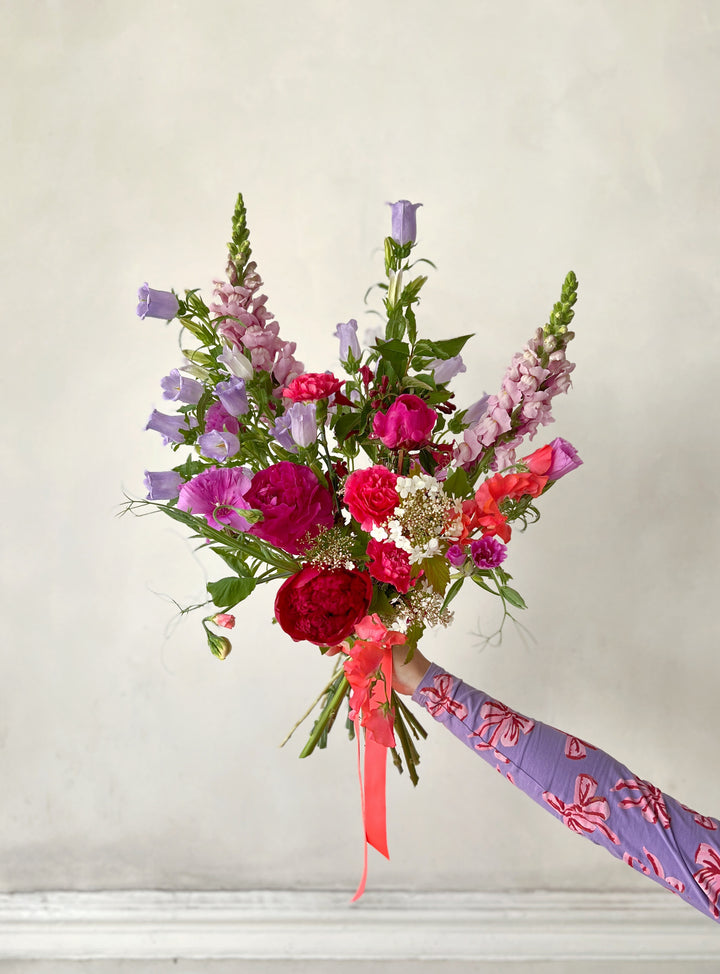 bouquet désirée de fête des mères en livraison, coloré et graphique