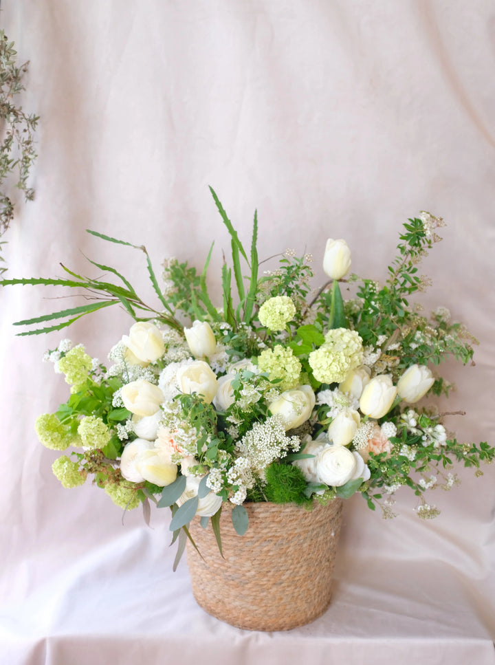 fleurs blanches de saison livraison deuil paris